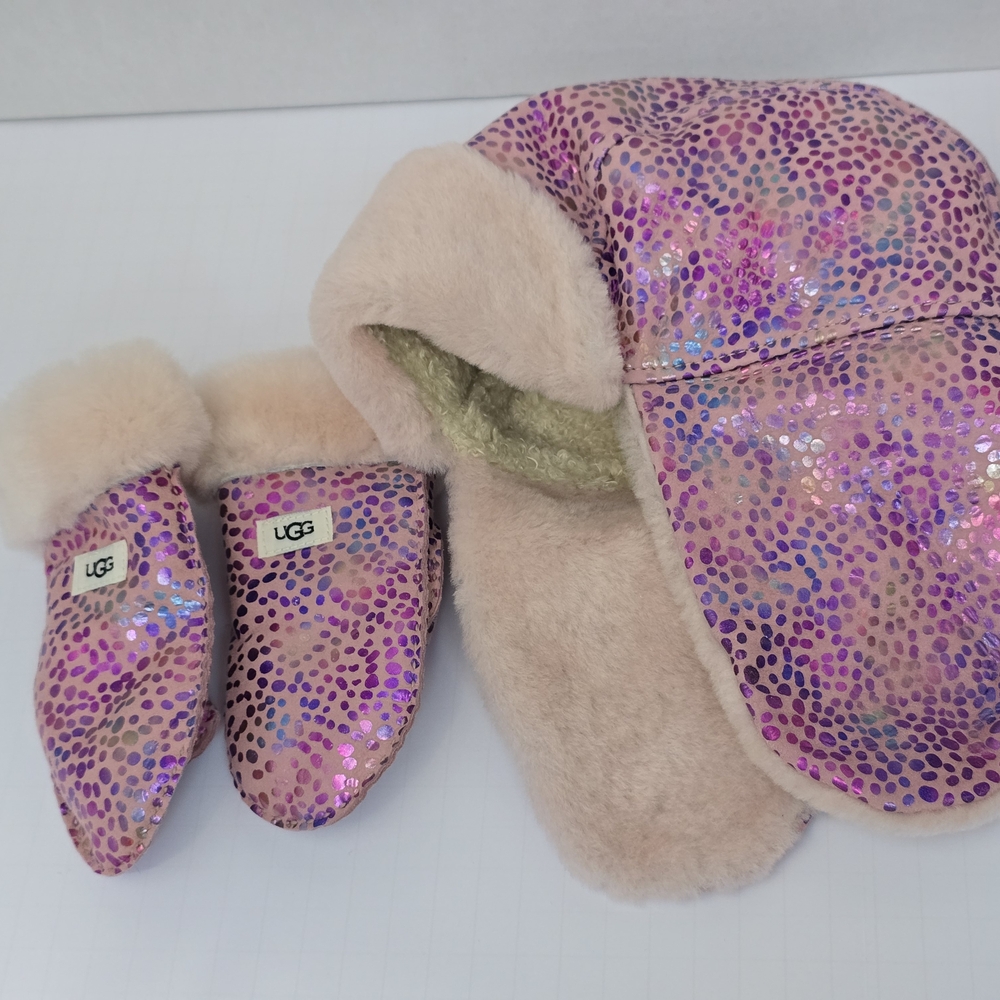 UGG Pink & Purple Metallic Spotted Toddler Leather Trapper Hat & Mittens 2-4yrs